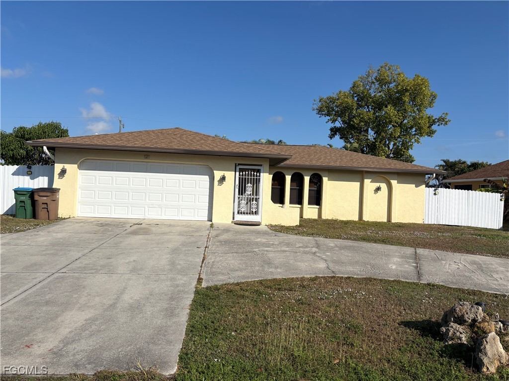 121 SW Trafalgar Parkway Cape Coral FL 33991 2025023358 image1