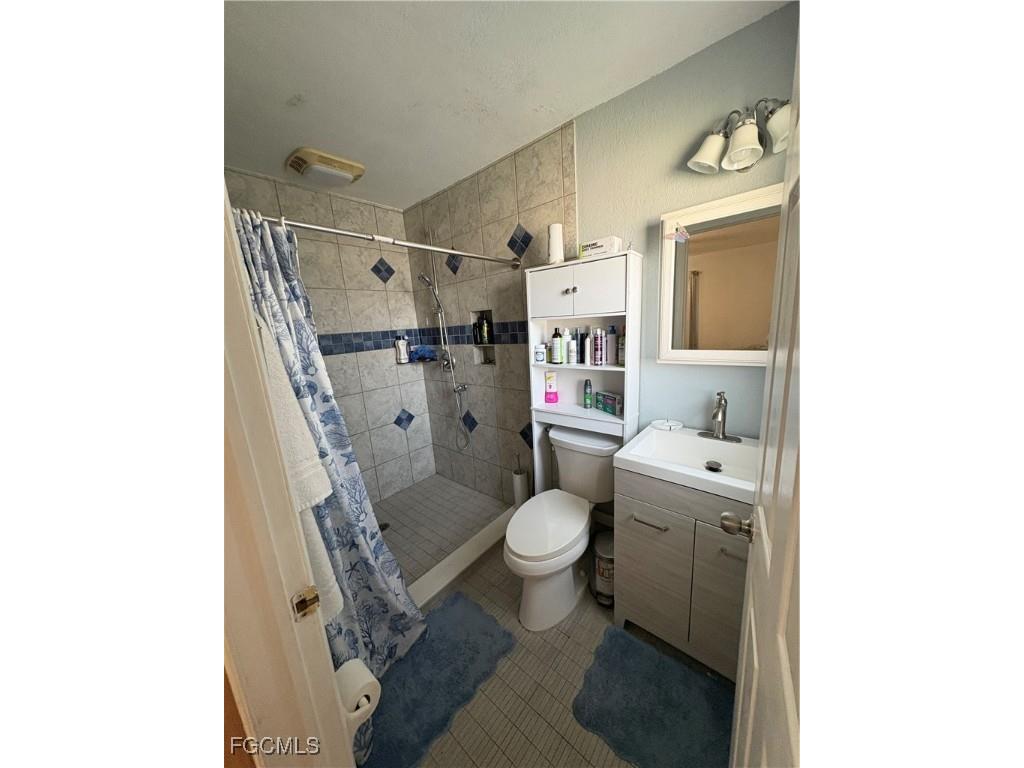 121 SW Trafalgar Parkway Cape Coral FL 33991 2025023358 image11