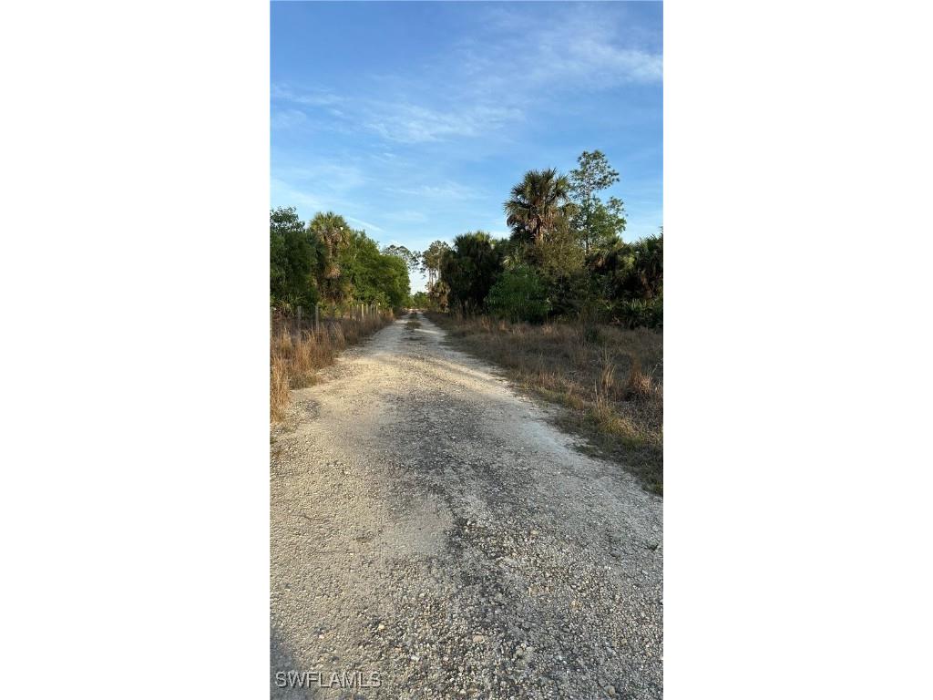 1210 Ivy Way Naples FL 34117 225018348 image1