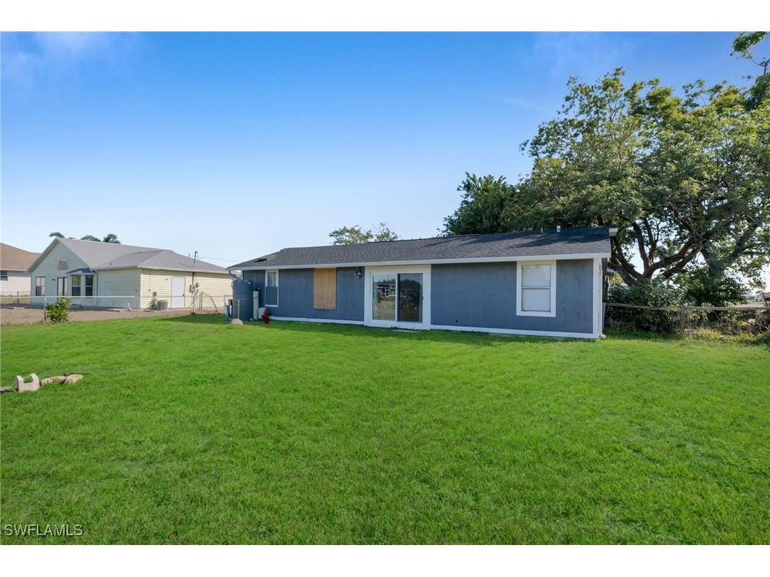 1210 NE 5th Place Cape Coral FL 33909 225013007 image25