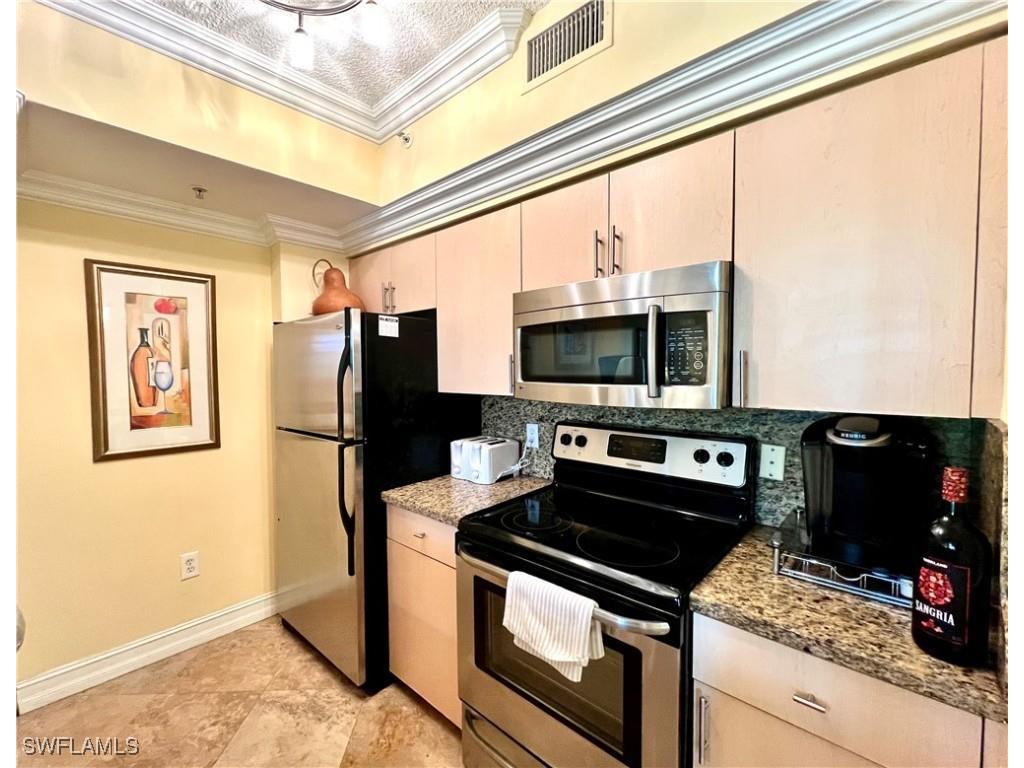 1210 Reserve Way #204 Naples FL 34105 225071676 image12