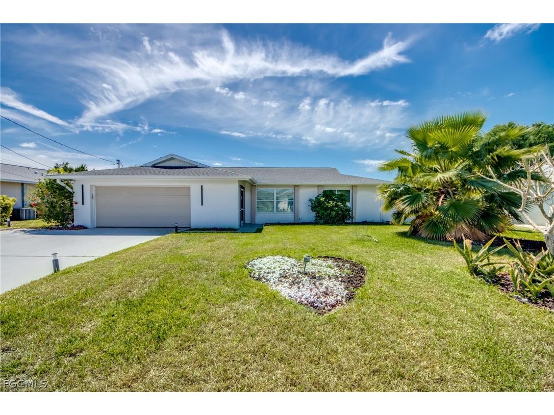 1210 SE 29th Terrace Cape Coral FL 33904 2026013705 image1