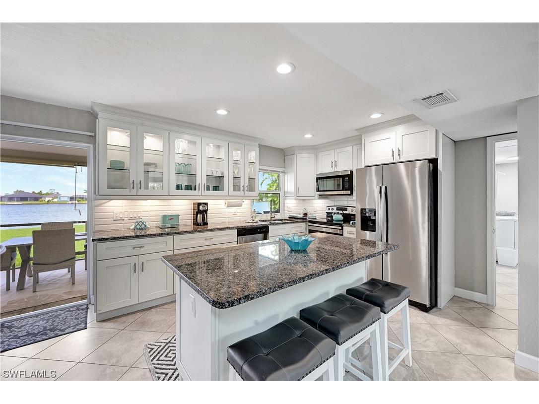 1210 SW 4th Court Cape Coral FL 33991 224021474 image1