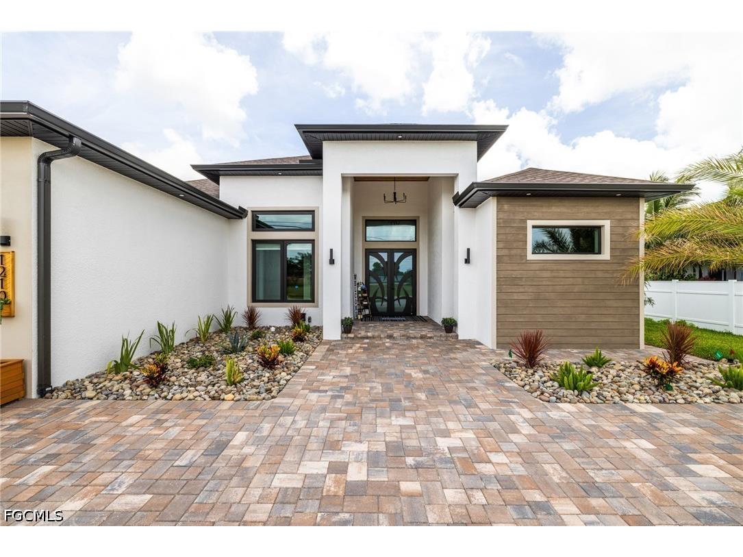 1210 SW Santa Barbara Place Cape Coral FL 33991 2026028050 image3