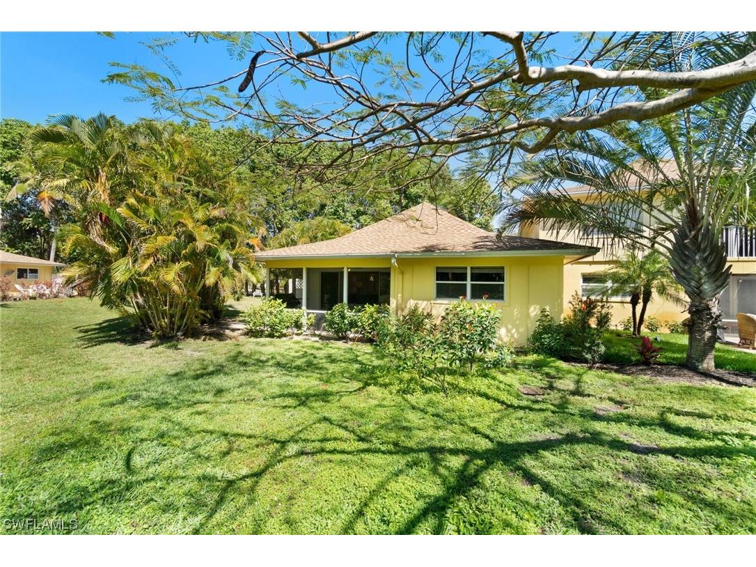 1210 Shady Rest Lane #10 Naples FL 34103 223012965 image1