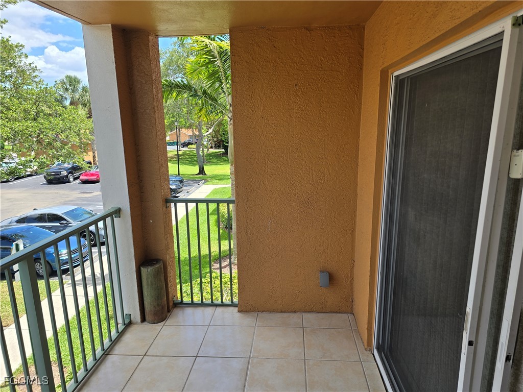 1210 Wildwood Lakes Boulevard #203 Naples FL 34104 2026003973 image38