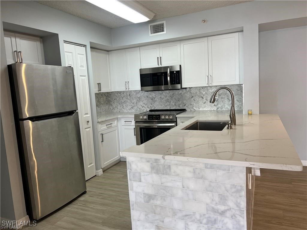 1210 Wildwood Lakes Boulevard #206 Naples FL 34104 225080974 image5