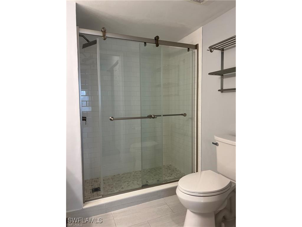 1210 Wildwood Lakes Boulevard #206 Naples FL 34104 225080974 image9