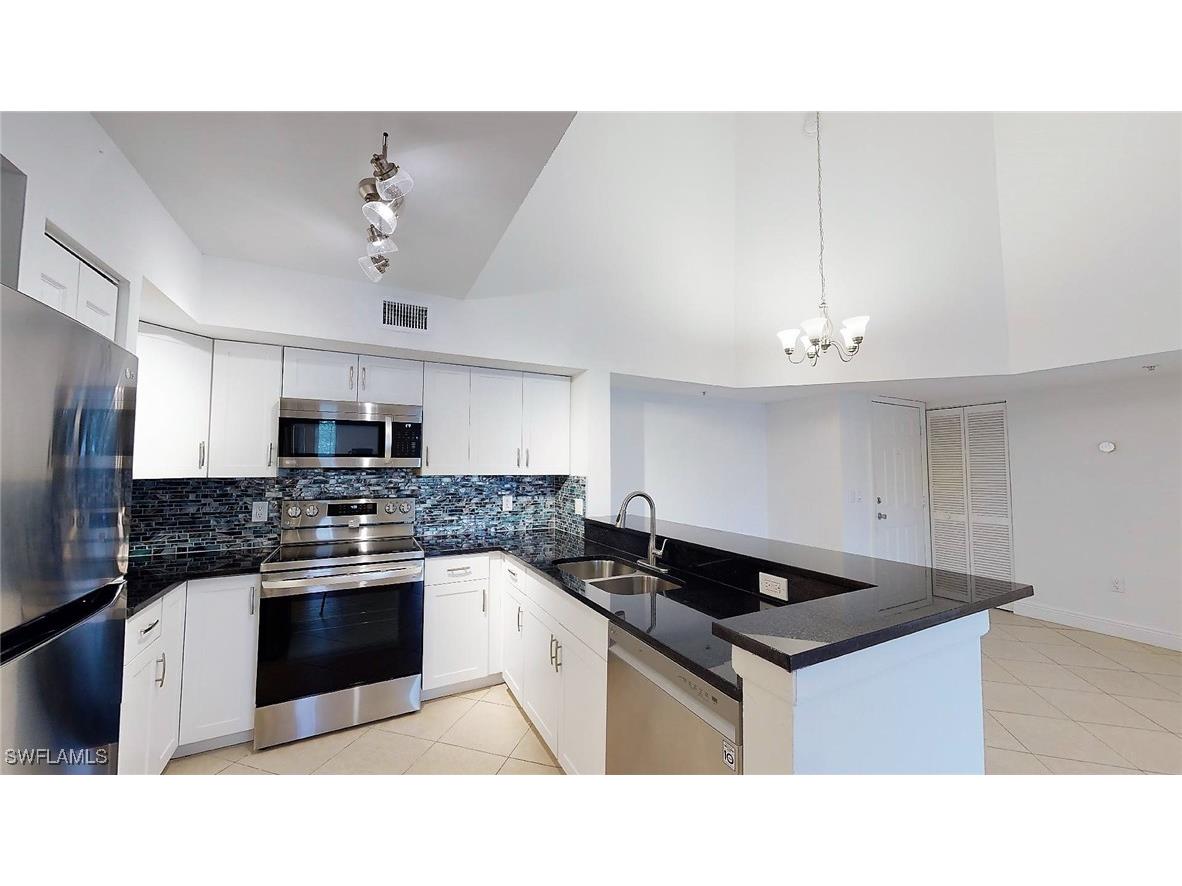 1210 Wildwood Lakes Boulevard #306 Naples FL 34104 226004681 image2