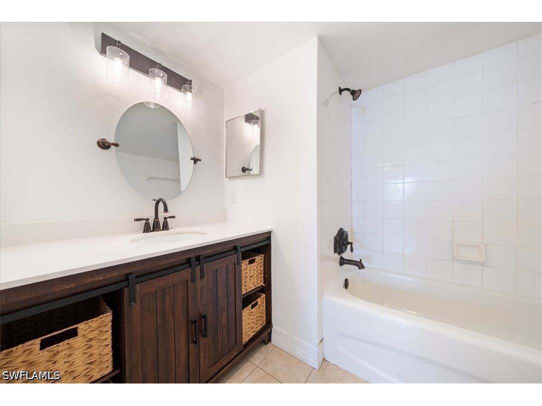1210 Wildwood Lakes Boulevard #306 Naples FL 34104 226013014 image17