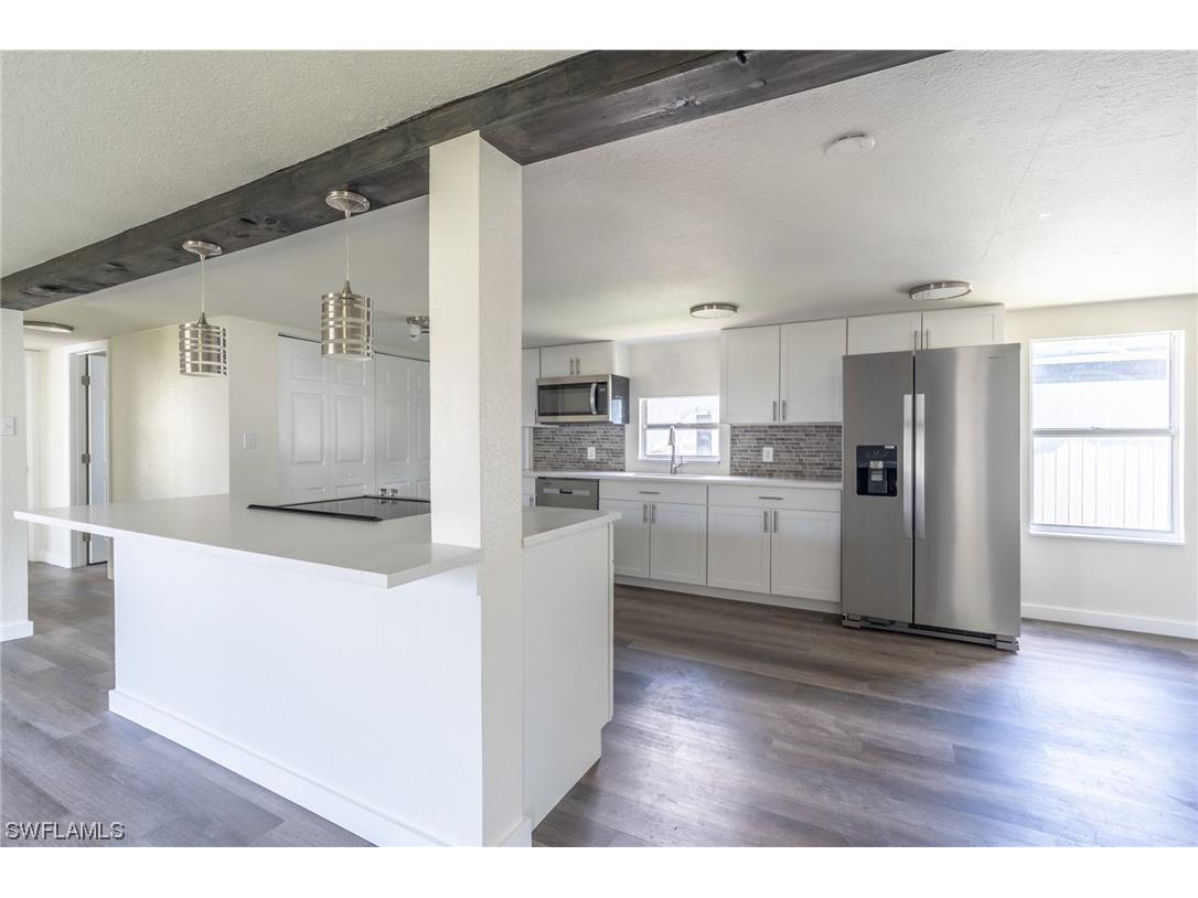 12100 Hibiscus Drive Fort Myers FL 33908 223065926 image1