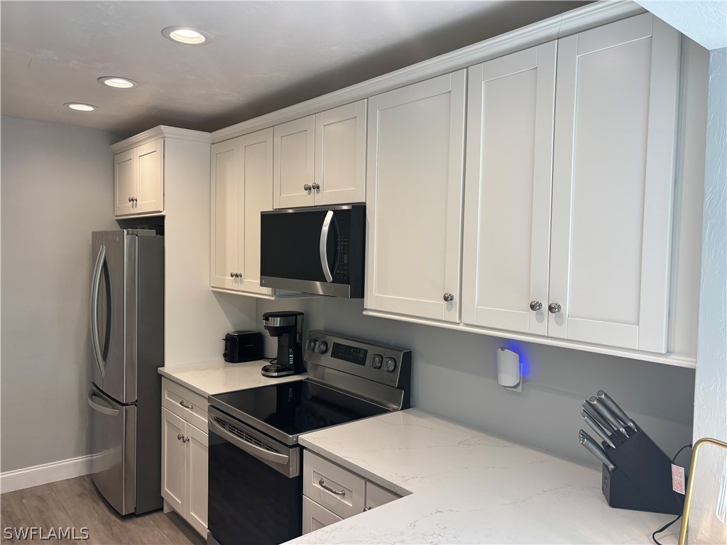 1211 Commonwealth Circle #C201 Naples FL 34116 226008531 image5