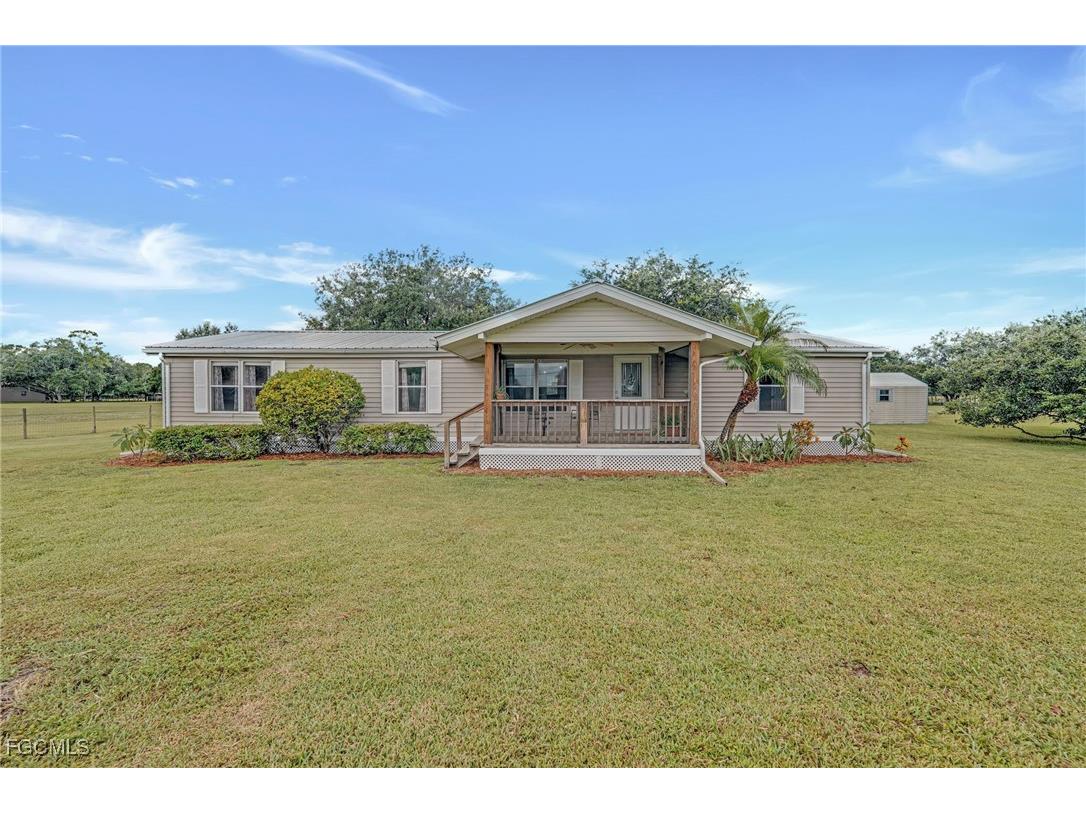 1211 Crescent Avenue Labelle FL 33935 2025002837 image48