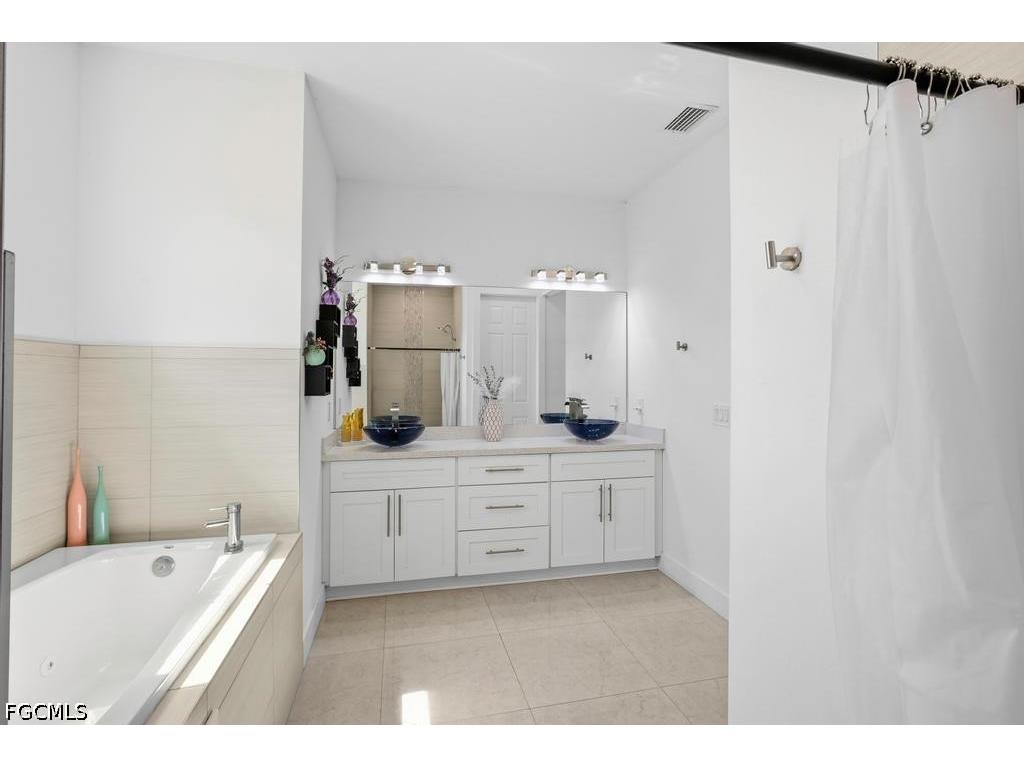 1211 Eclat Street E Lehigh Acres FL 33974 2026023525 image15