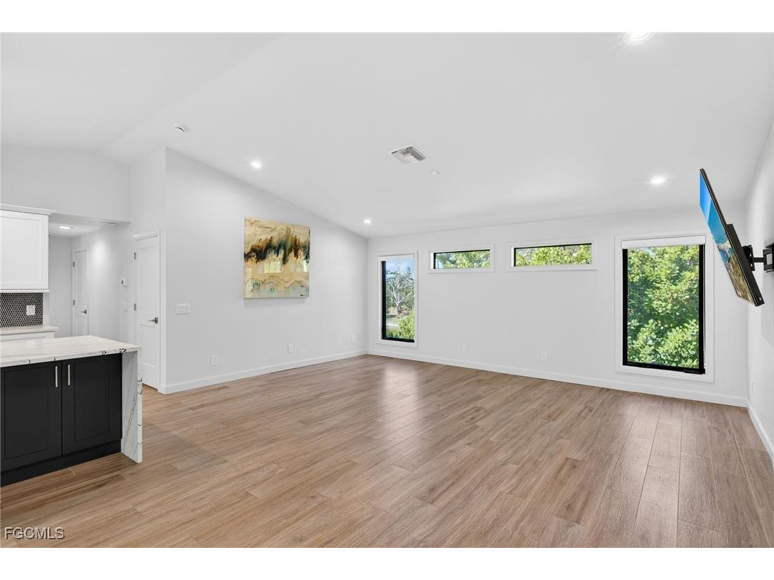 1211 Periwinkle Way Sanibel FL 33957 2026002303 image15