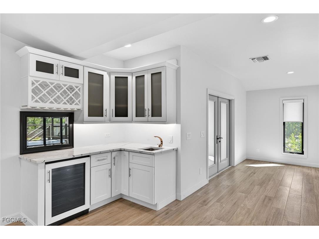 1211 Periwinkle Way Sanibel FL 33957 2026002303 image22