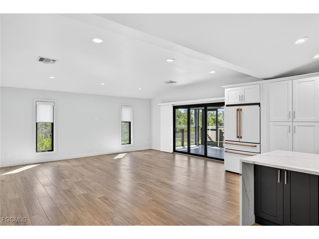 1211 Periwinkle Way Sanibel FL 33957 2026002303 image23