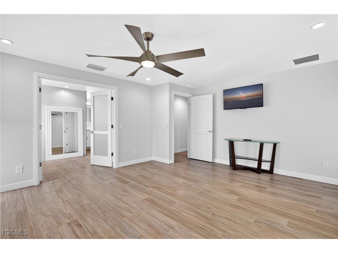 1211 Periwinkle Way Sanibel FL 33957 2026002303 image27