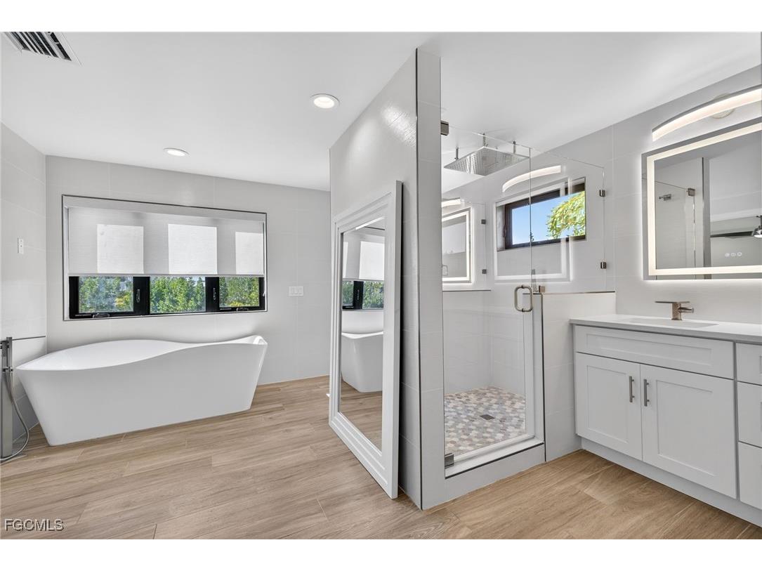 1211 Periwinkle Way Sanibel FL 33957 2026002303 image29