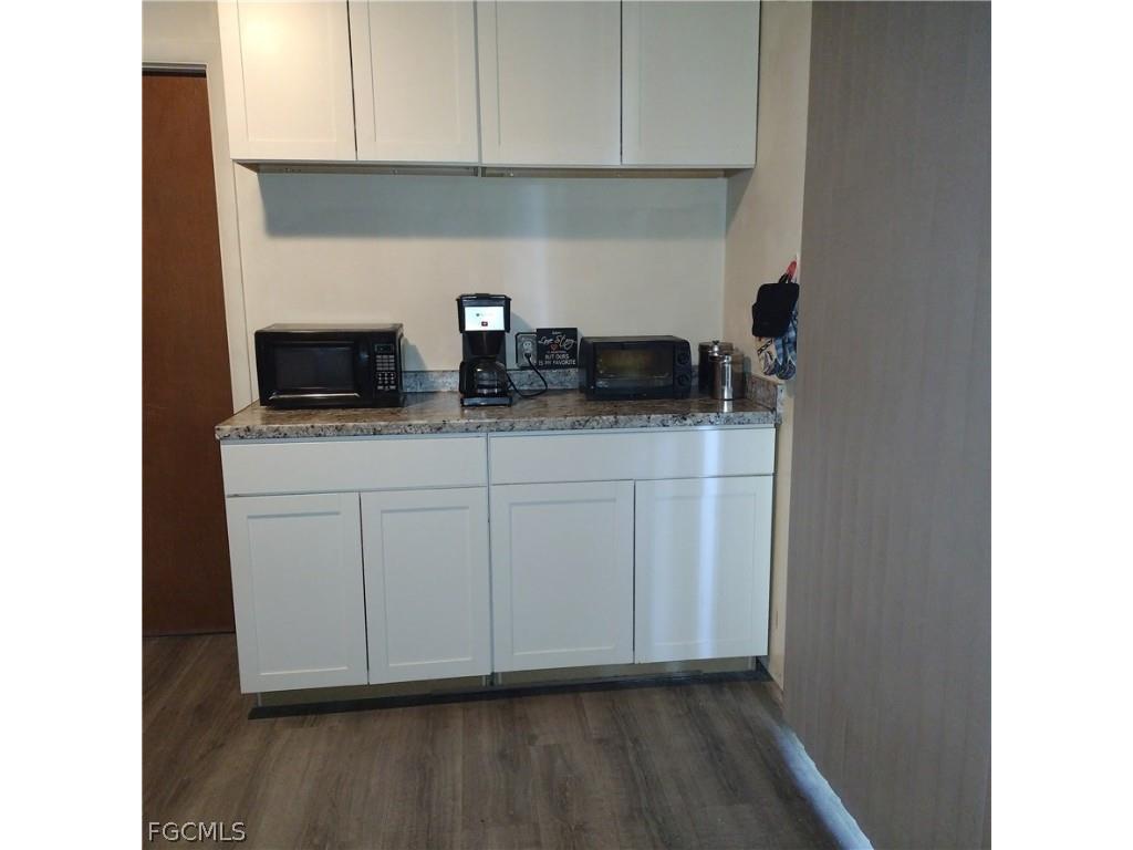 1211 Pondella Circle North Fort Myers FL 33903 2026007900 image6