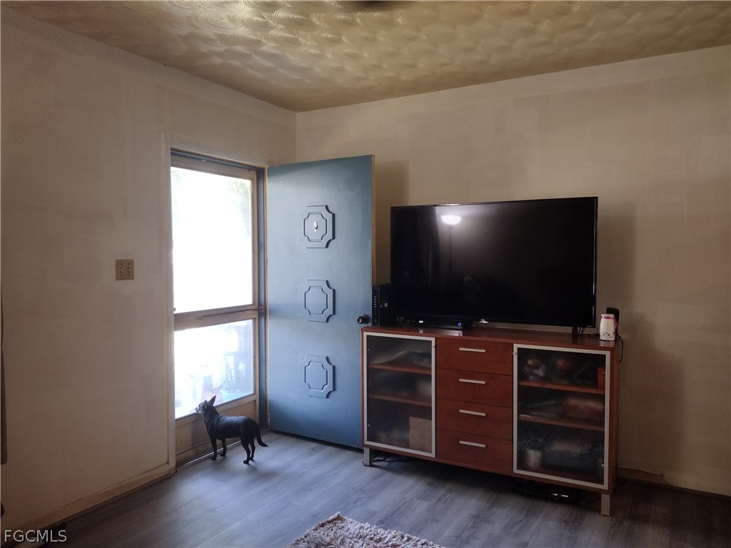 1211 Pondella Circle North Fort Myers FL 33903 2026007900 image8