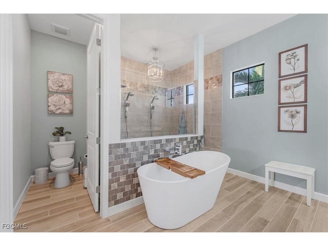 1211 SE 10th Avenue Cape Coral FL 33990 2026004416 image11