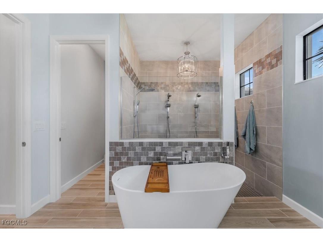 1211 SE 10th Avenue Cape Coral FL 33990 2026004416 image12