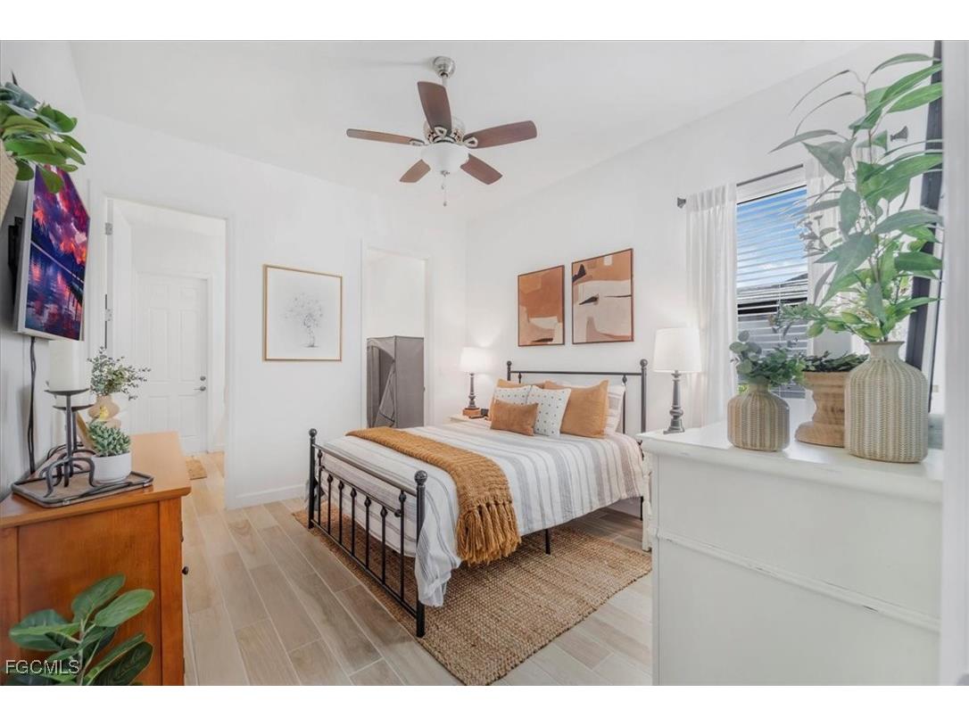 1211 SE 10th Avenue Cape Coral FL 33990 2026004416 image25