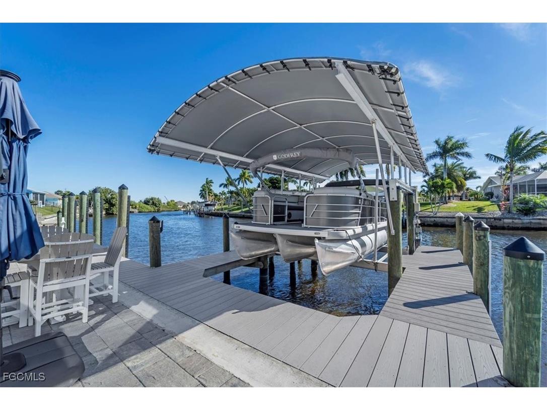 1211 SE 10th Avenue Cape Coral FL 33990 2026004416 image36