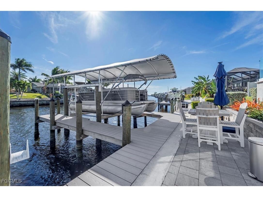 1211 SE 10th Avenue Cape Coral FL 33990 2026004416 image38