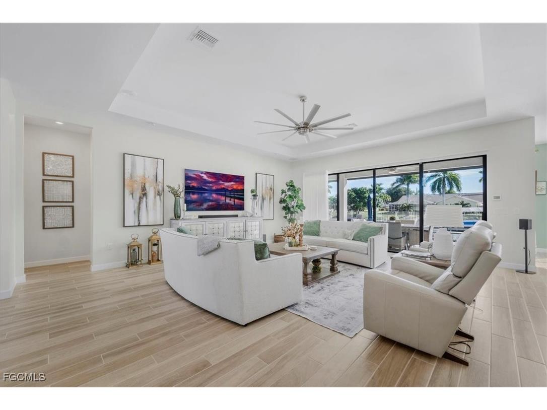 1211 SE 10th Avenue Cape Coral FL 33990 2026004416 image6