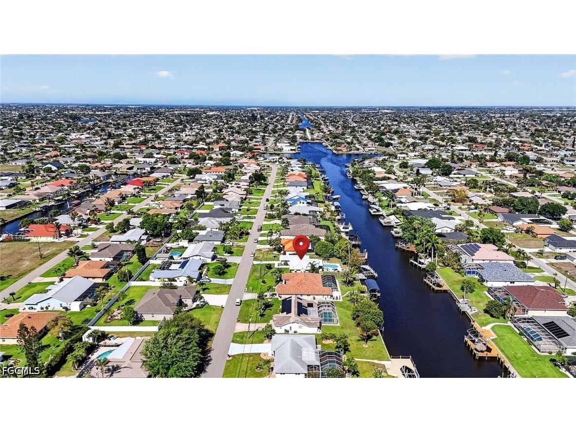 1211 SE 21st Street Cape Coral FL 33990 2026017542 image48