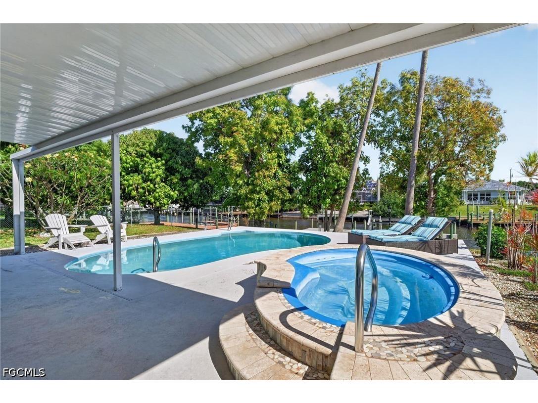 1211 SE 21st Street Cape Coral FL 33990 2026017542 image5