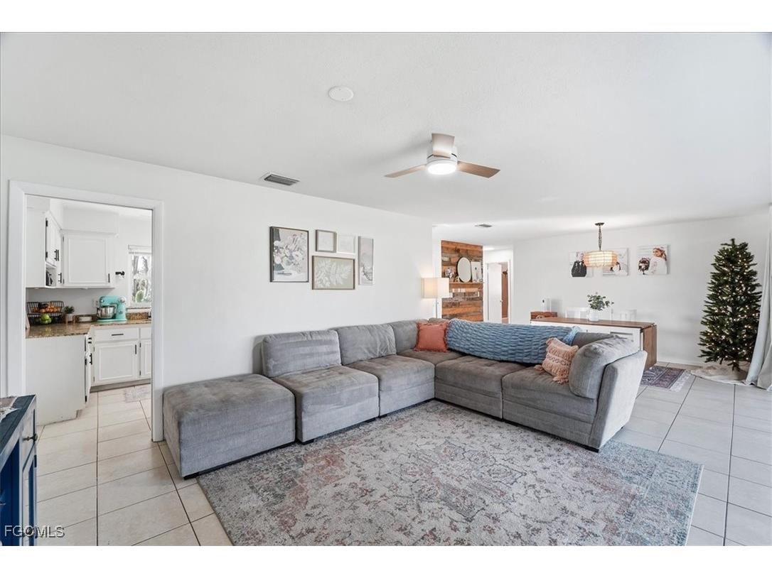 1211 SE 34th Street Cape Coral FL 33904 2025023689 image3