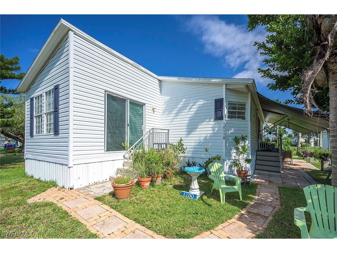 12110 Hibiscus Drive Fort Myers FL 33908 223065671 image1