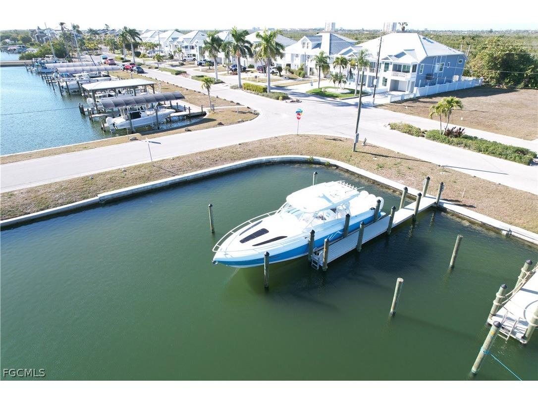 12110/12112 Siesta Drive Fort Myers Beach FL 33931 2026009406 image20