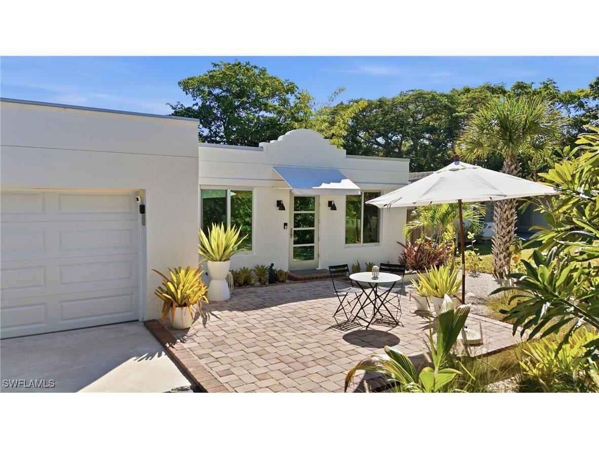 1212 10th Avenue N Naples FL 34102 225078564 image1