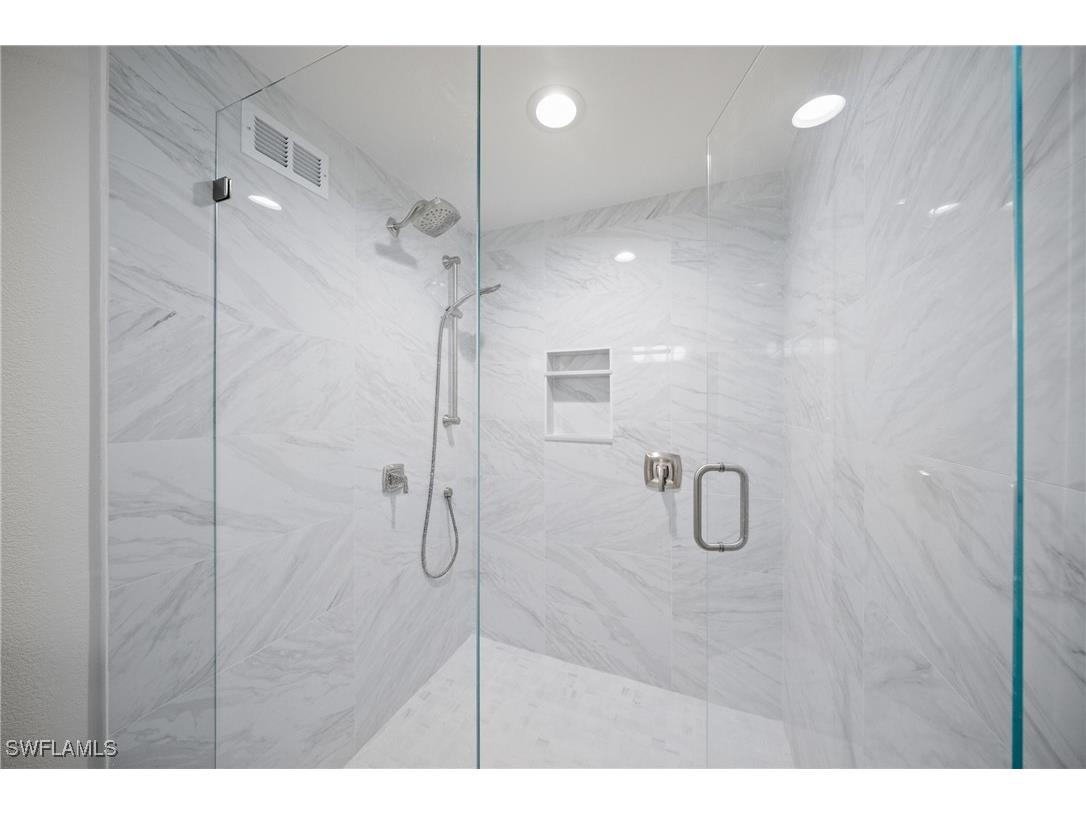 1212 Benjamin Franklin Drive #102 Sarasota FL 34236 225013174 image27