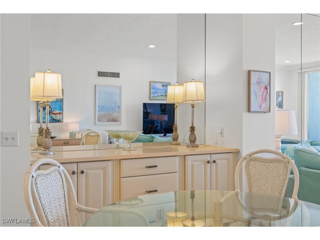 1212 Benjamin Franklin Drive #102 Sarasota FL 34236 225013174 image8