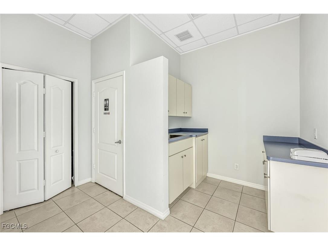 1212 Country Club Boulevard Cape Coral FL 33990 2026006001 image13