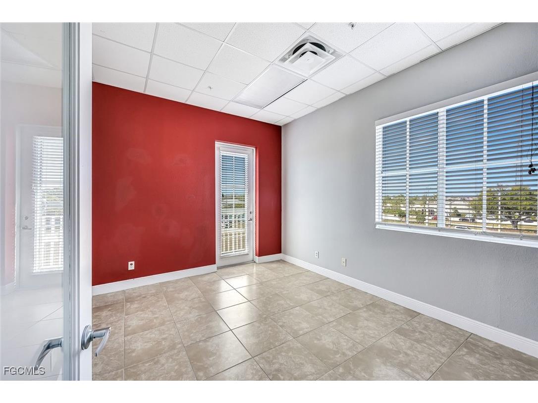 1212 Country Club Boulevard Cape Coral FL 33990 2026006001 image16