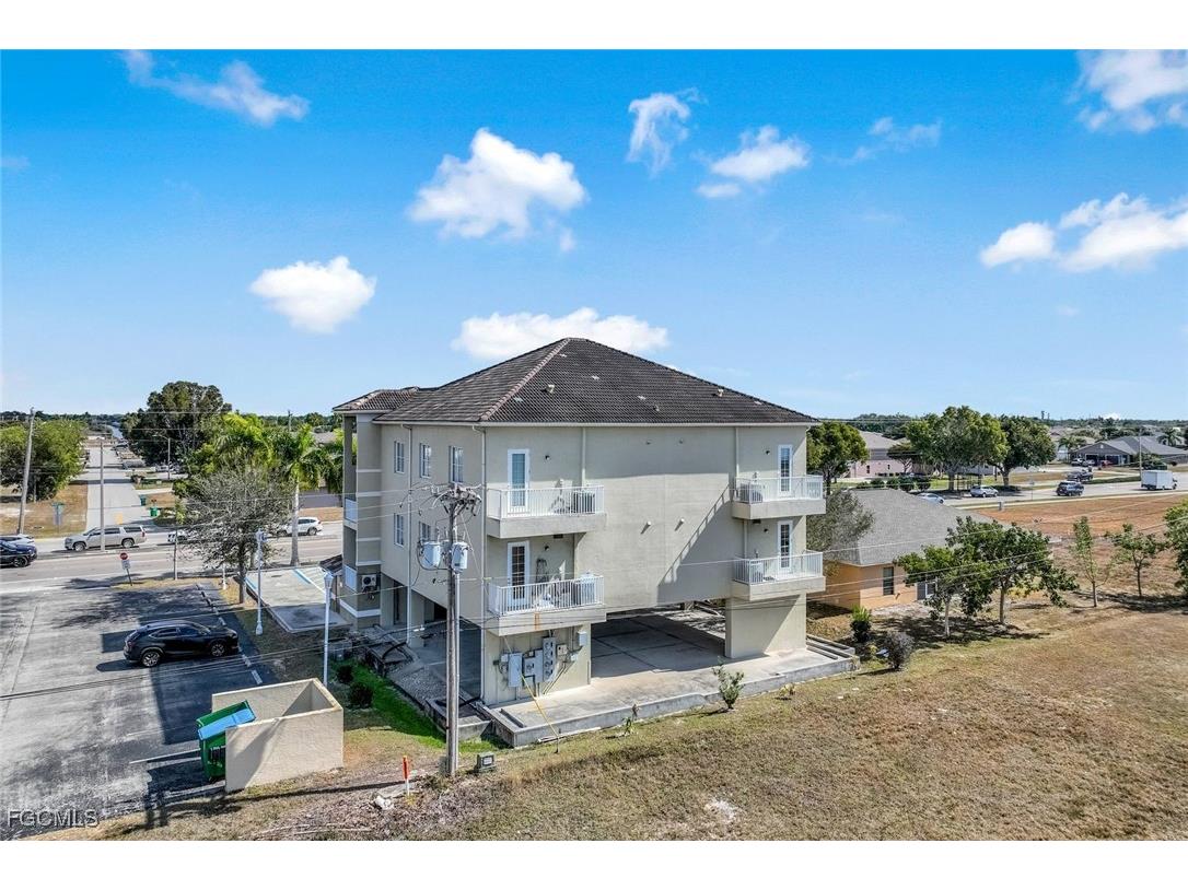 1212 Country Club Boulevard Cape Coral FL 33990 2026006001 image21