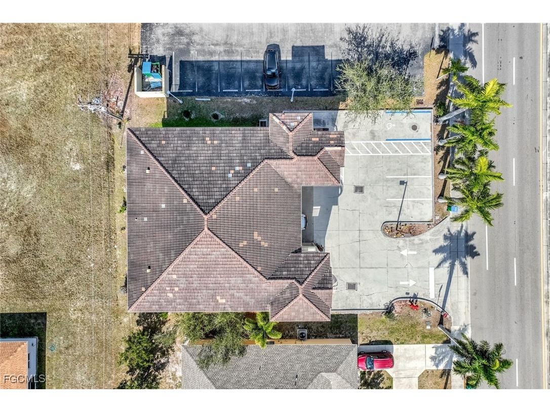 1212 Country Club Boulevard Cape Coral FL 33990 2026006001 image23