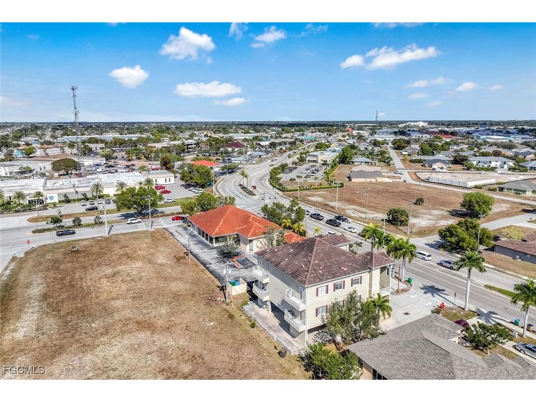 1212 Country Club Boulevard Cape Coral FL 33990 2026006001 image24
