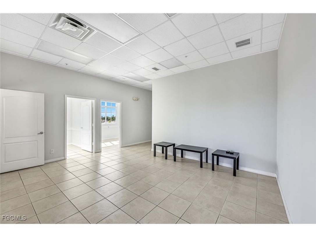 1212 Country Club Boulevard Cape Coral FL 33990 2026006001 image6