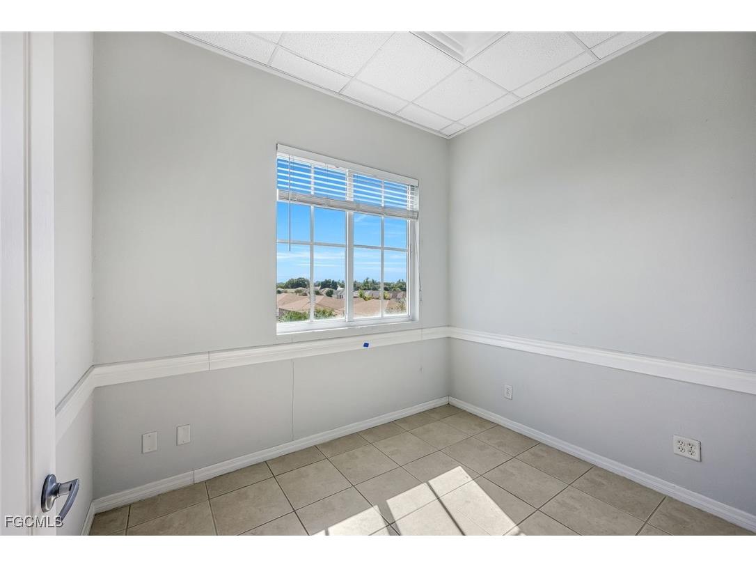 1212 Country Club Boulevard Cape Coral FL 33990 2026006001 image8