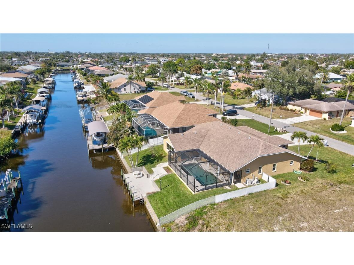 1212 SE 15th Terrace Cape Coral FL 33990 225012579 image1