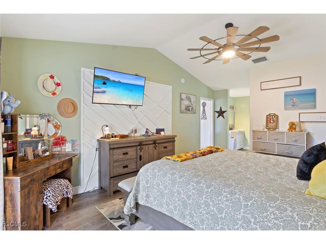 1212 SE 19th Street Cape Coral FL 33990 2026001393 image11