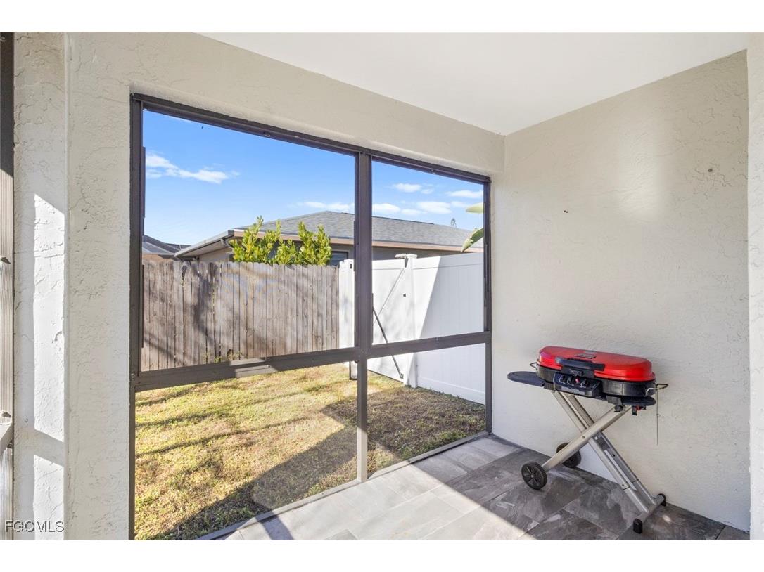 1212 SE 19th Street Cape Coral FL 33990 2026001393 image25