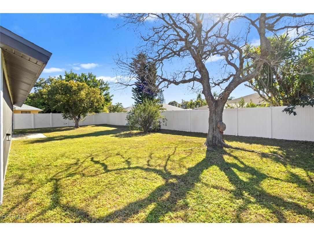 1212 SE 19th Street Cape Coral FL 33990 2026001393 image27